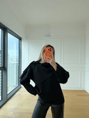 Bağlama Detaylı Siyah Tasarım Bluz