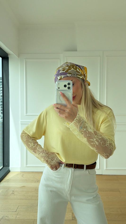 Lace Touch Bluz