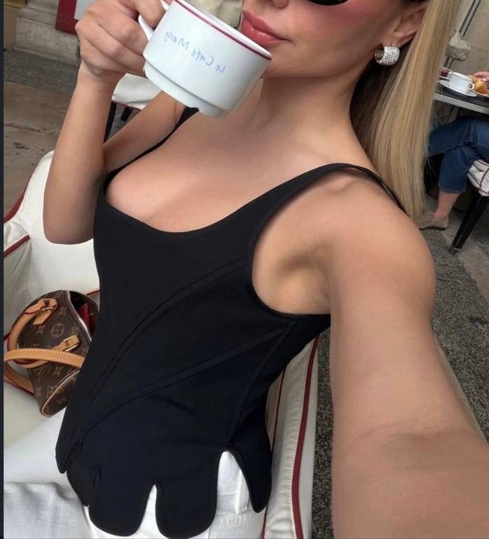 Minimalist Wave Corset
