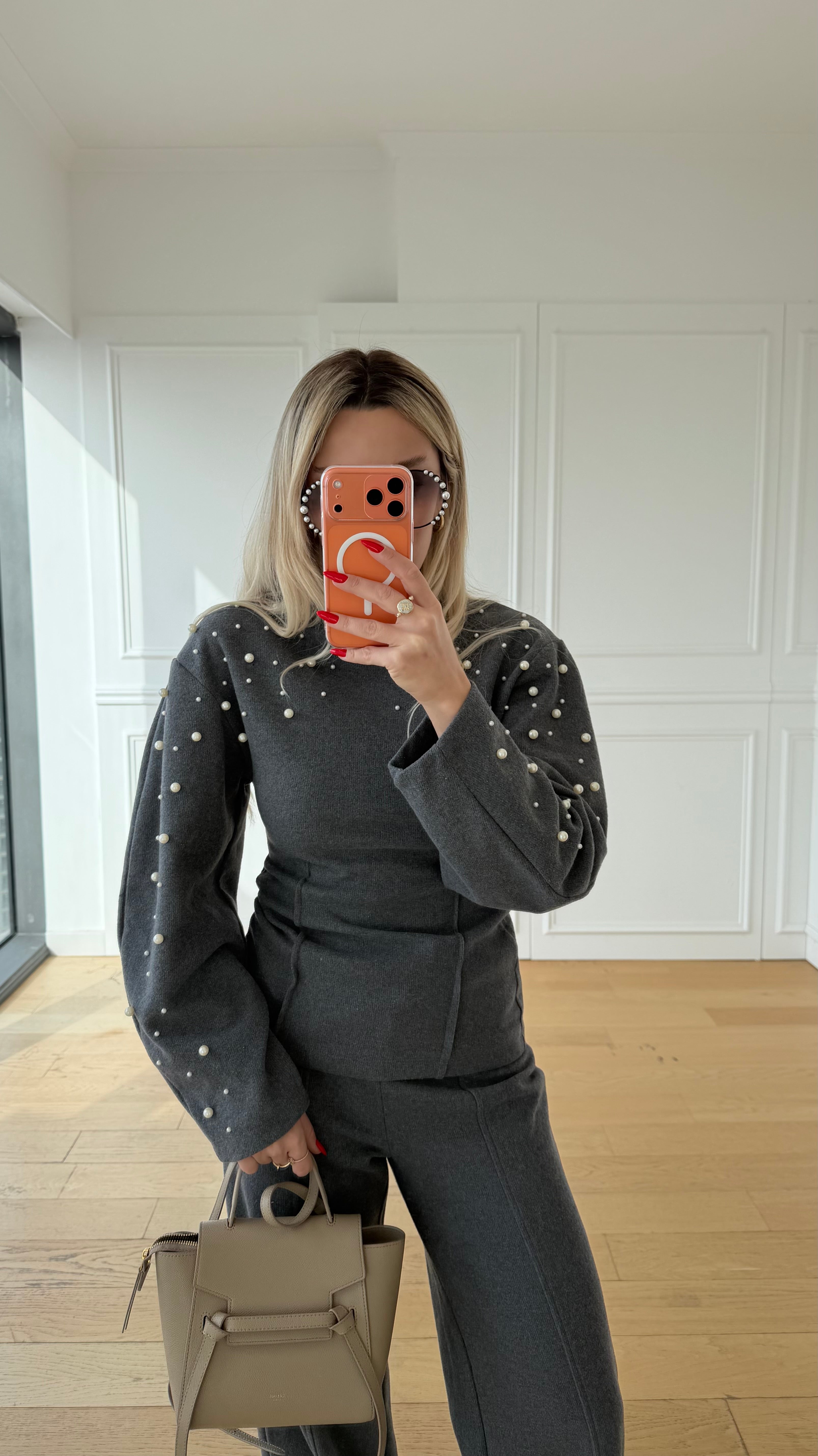 Zr İnci Detay Gri Takım