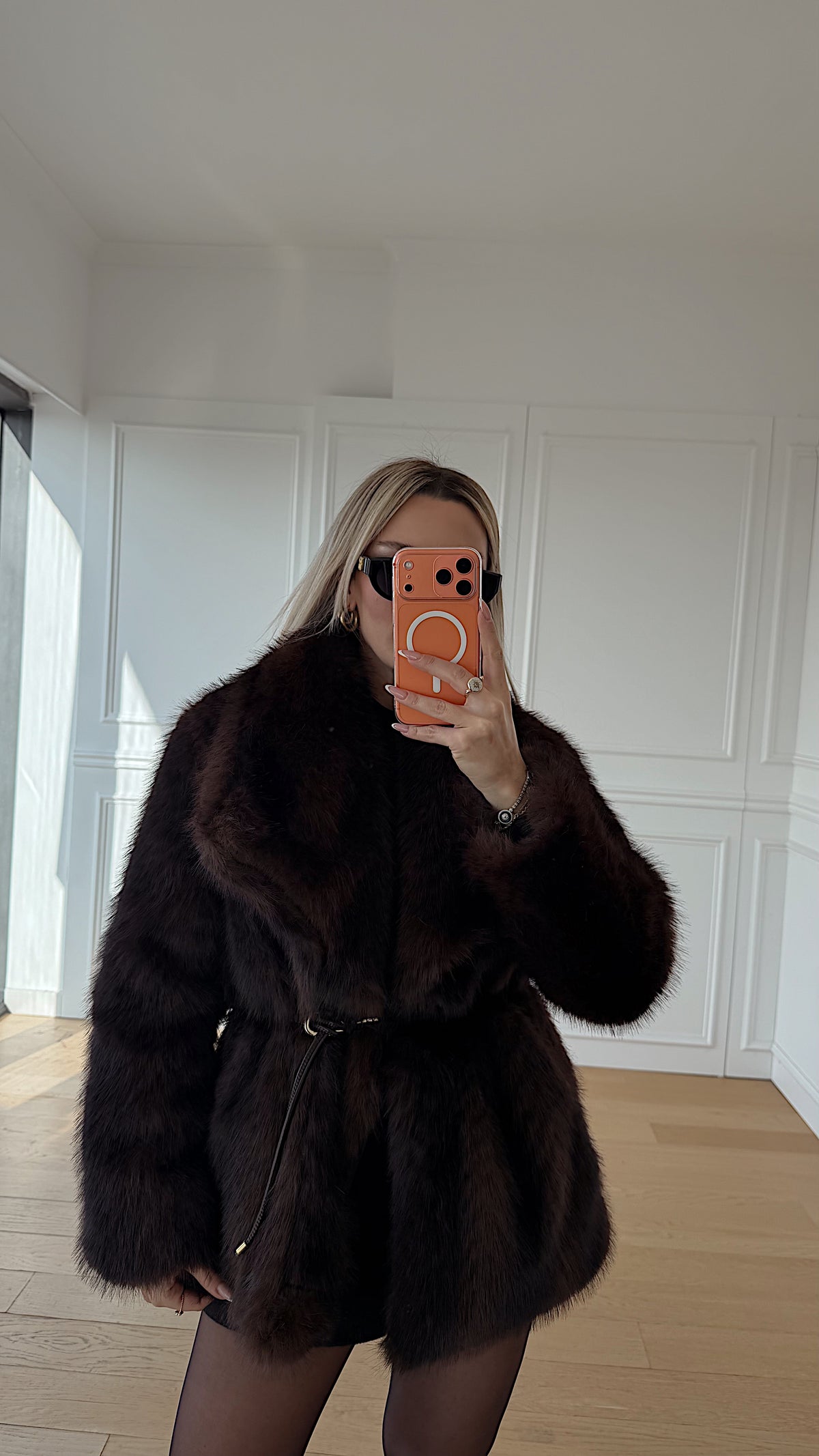 Acı Kahve Siyah Geçişli Kemer Detaylı Kürk