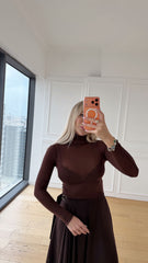 Kahverengi Boğazlı Transparan Bluz