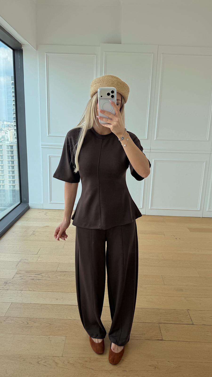 Feminen Kesim Kahve Takım