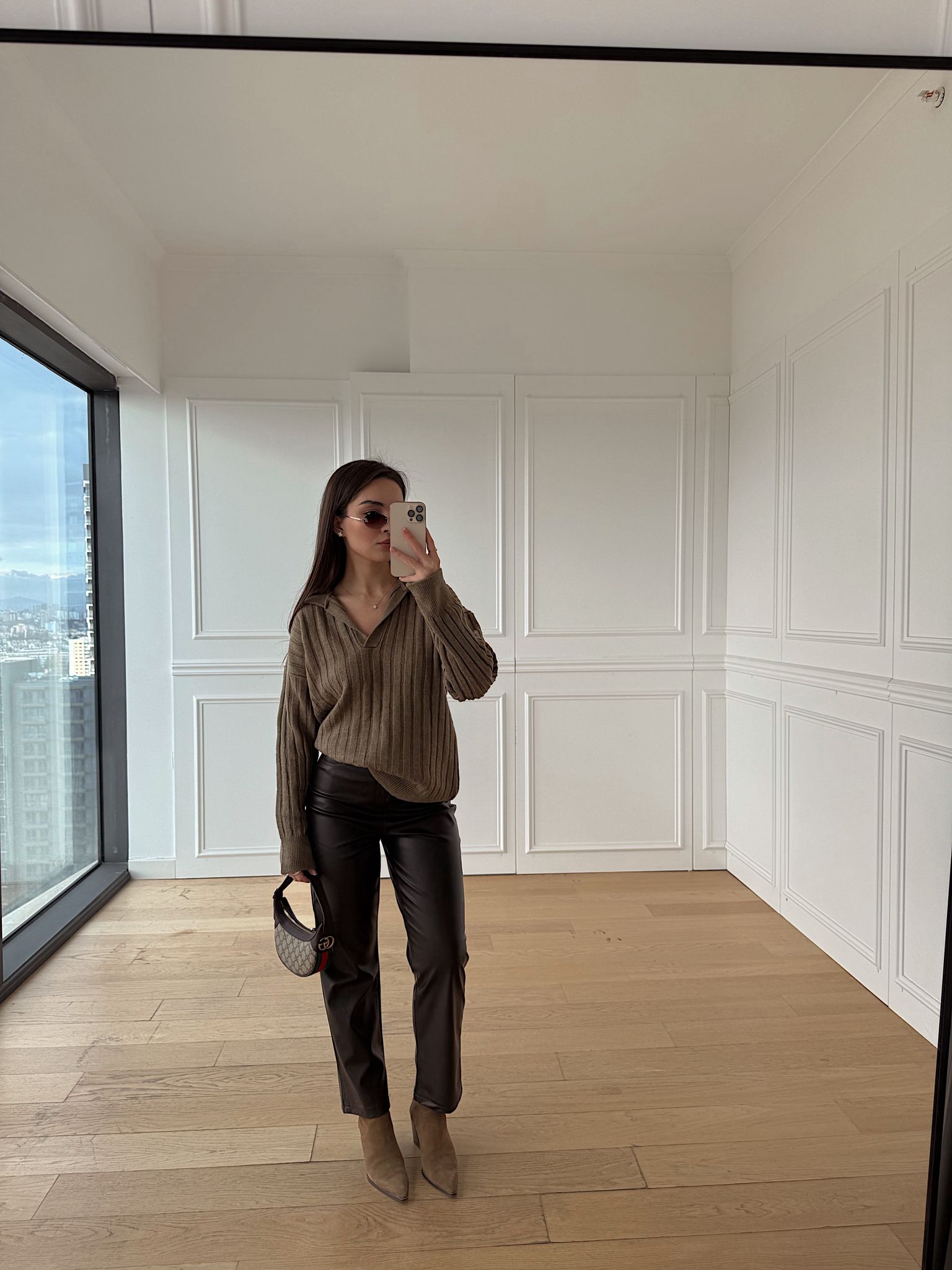 V Yaka Fitlli Kazak- Haki