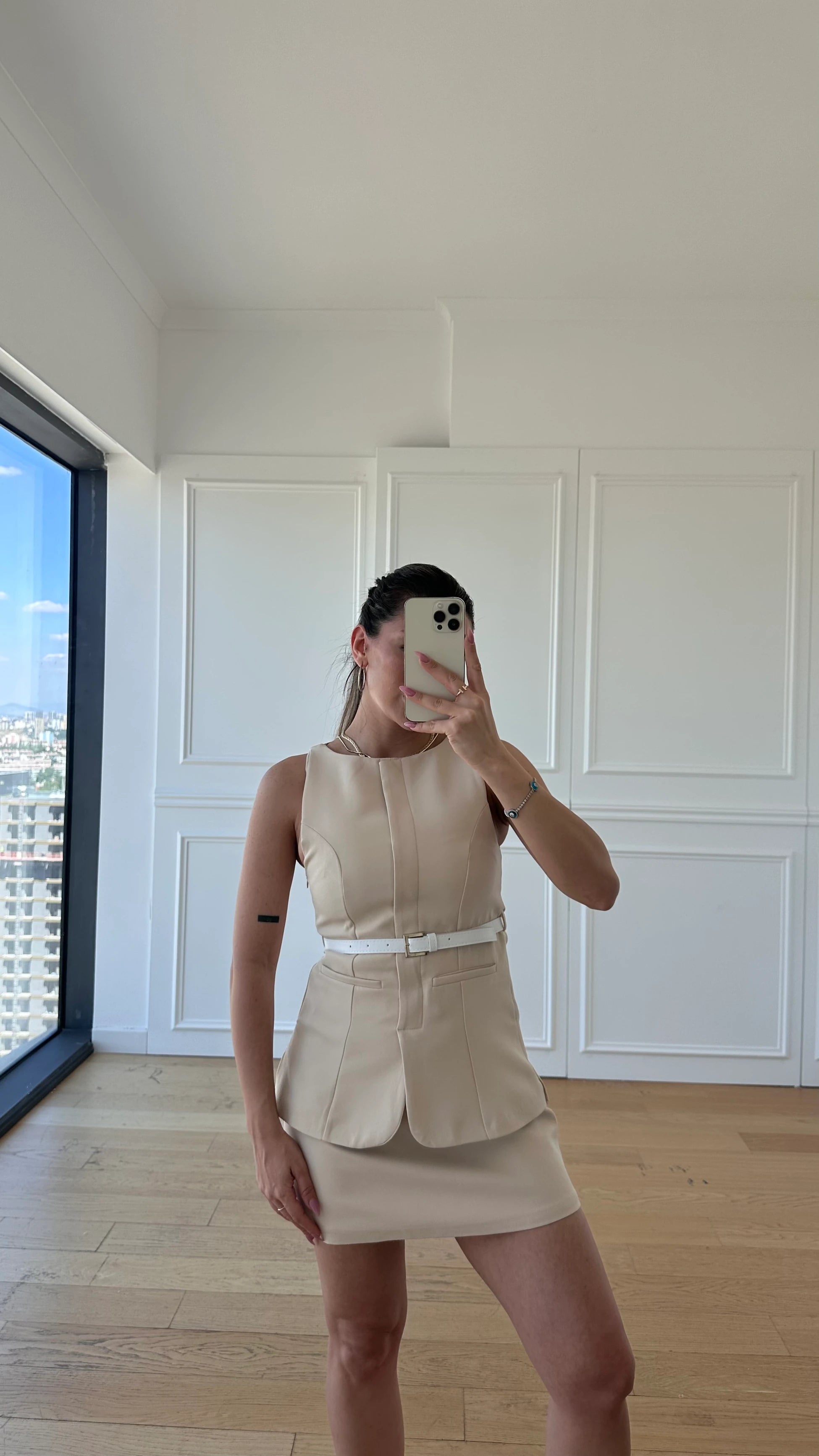 Zr Model Kemerli Yelek Detay Elbise