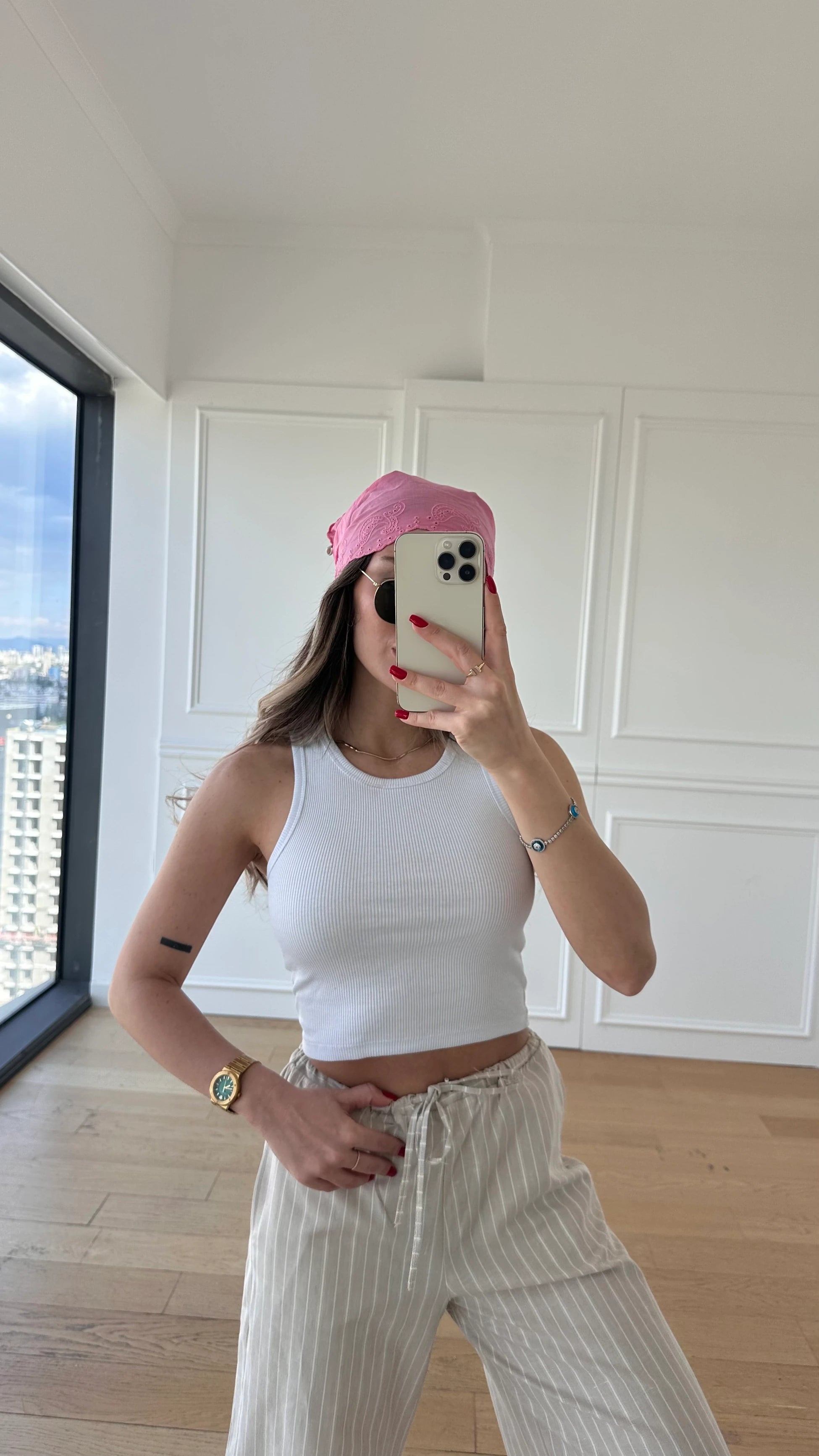 Halter Yaka Beyaz Atlet