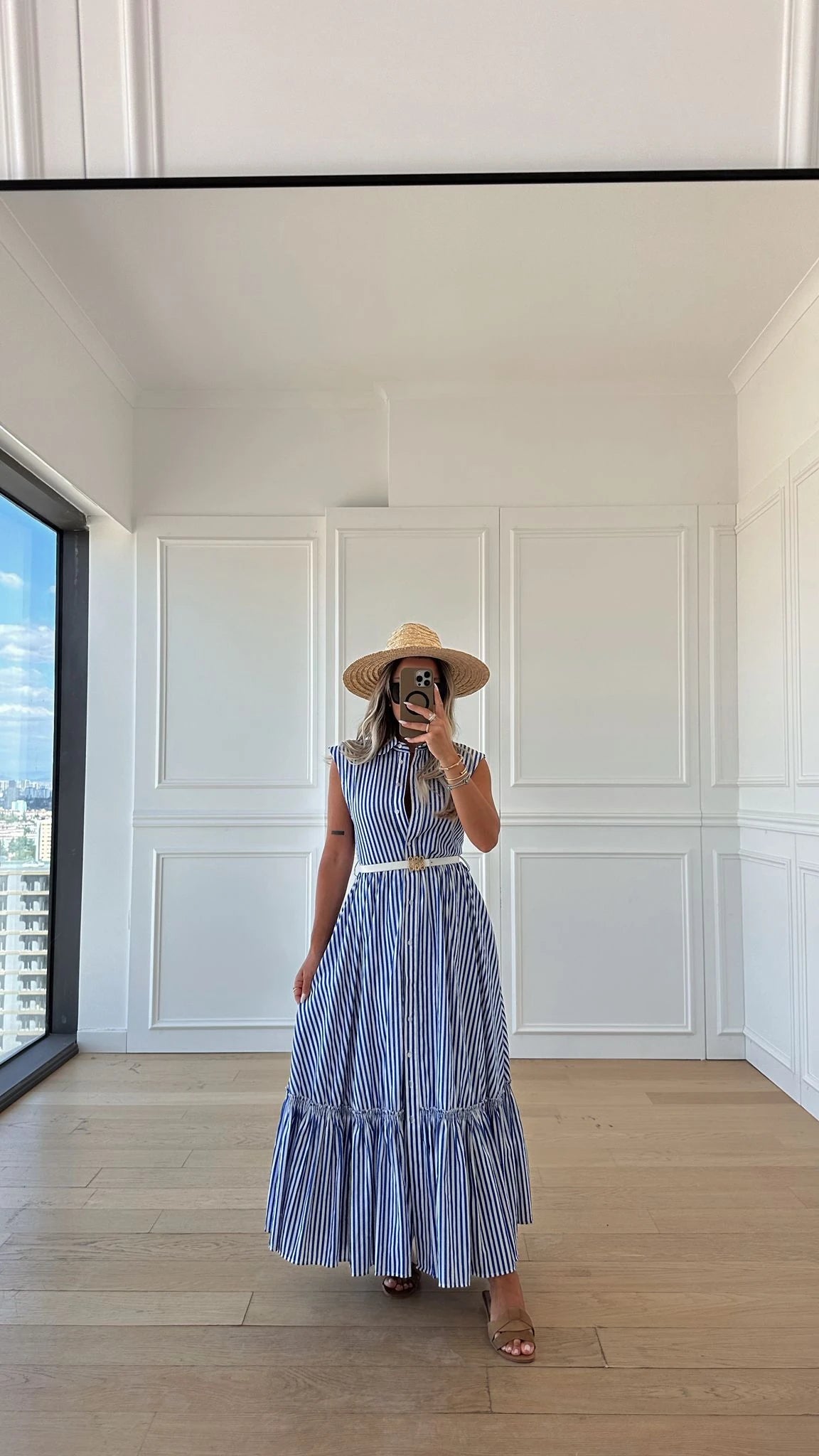 Mooie Çizgili Elbise - Mavi Beyaz