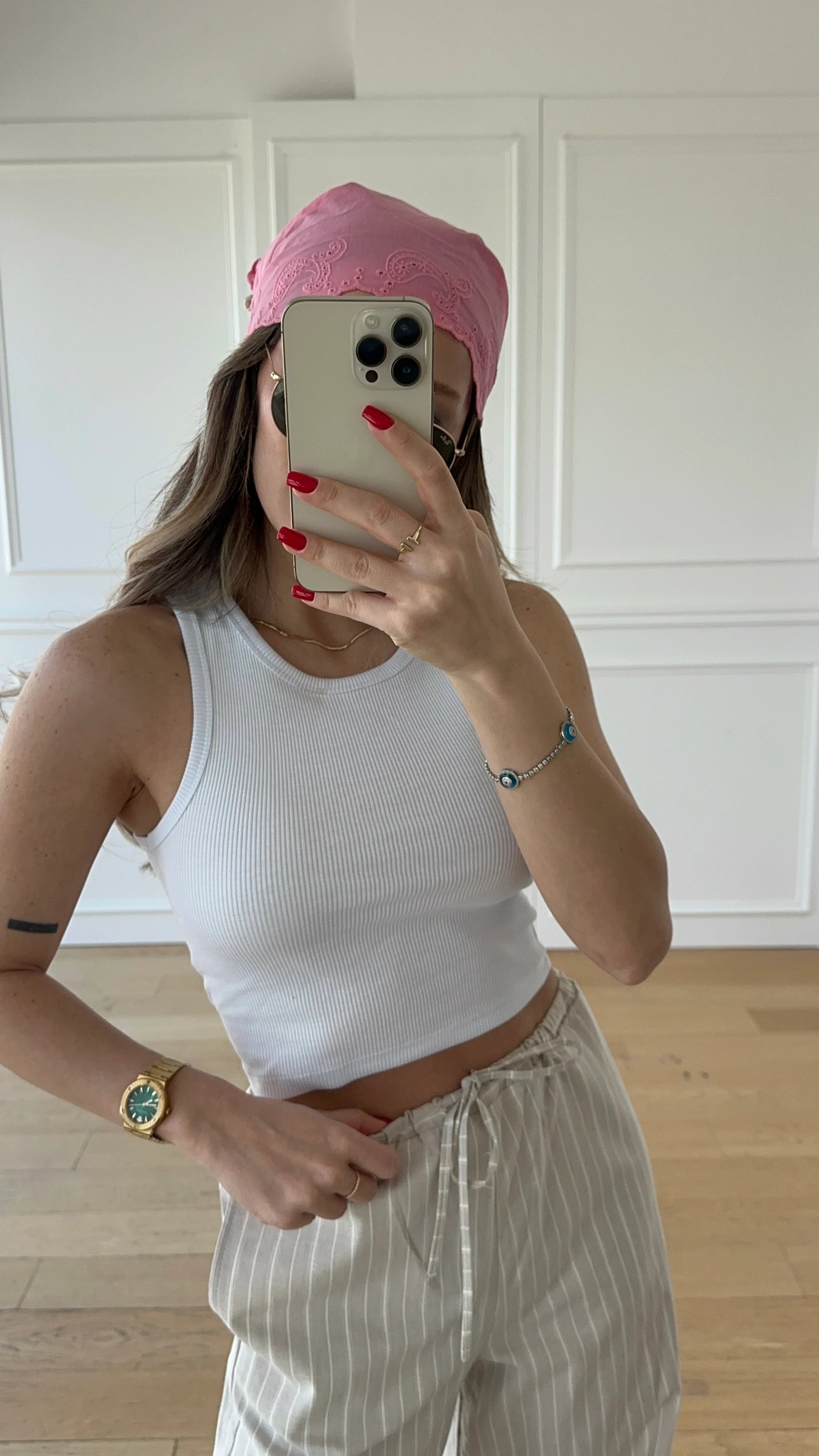 Halter Yaka Beyaz Atlet